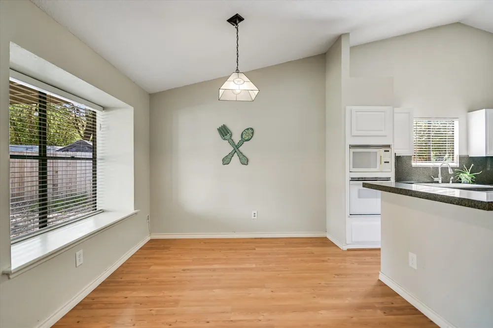 1602 E Messick Loop Round Rock, TX 78681