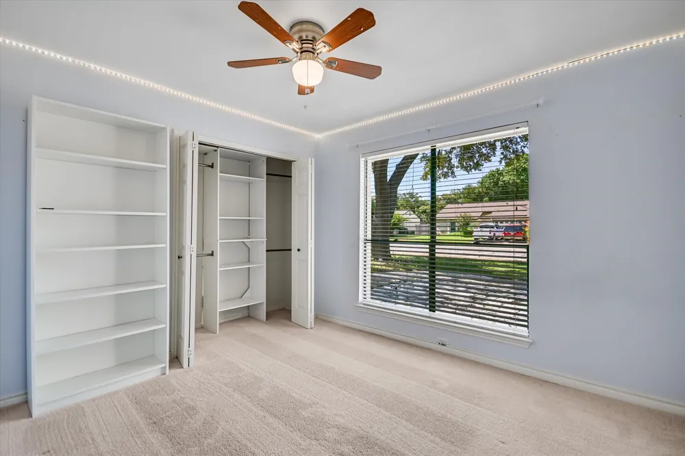 1602 E Messick Loop Round Rock, TX 78681