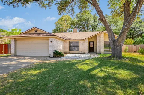 1602 E Messick Loop