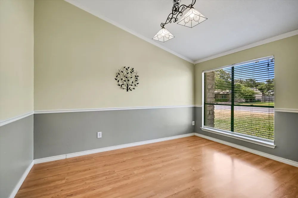 1602 E Messick Loop Round Rock, TX 78681