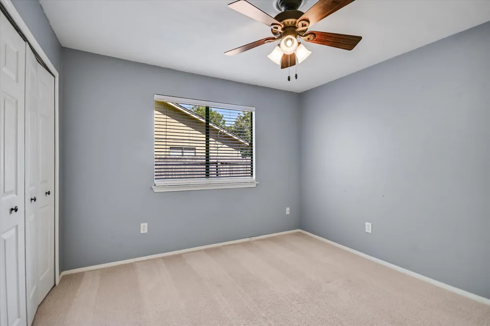 1602 E Messick Loop Round Rock, TX 78681