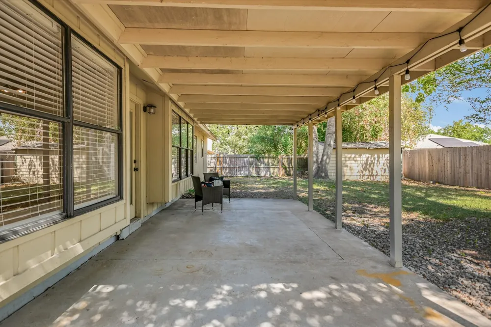 1602 E Messick Loop Round Rock, TX 78681