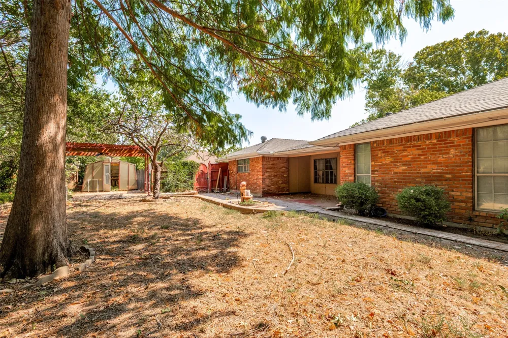 9015 Hunters Glen Trail Fort Worth, TX 76120