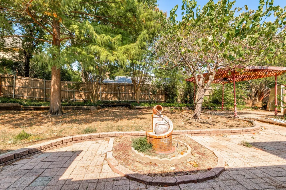 9015 Hunters Glen Trail Fort Worth, TX 76120