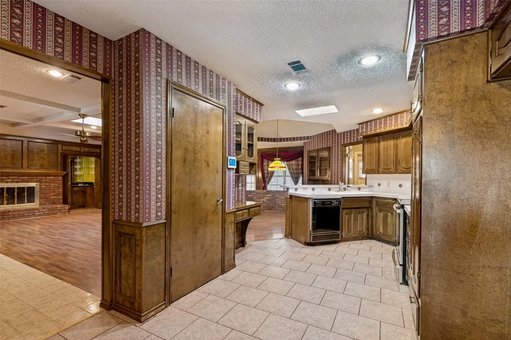 9015 Hunters Glen Trail Fort Worth, TX 76120