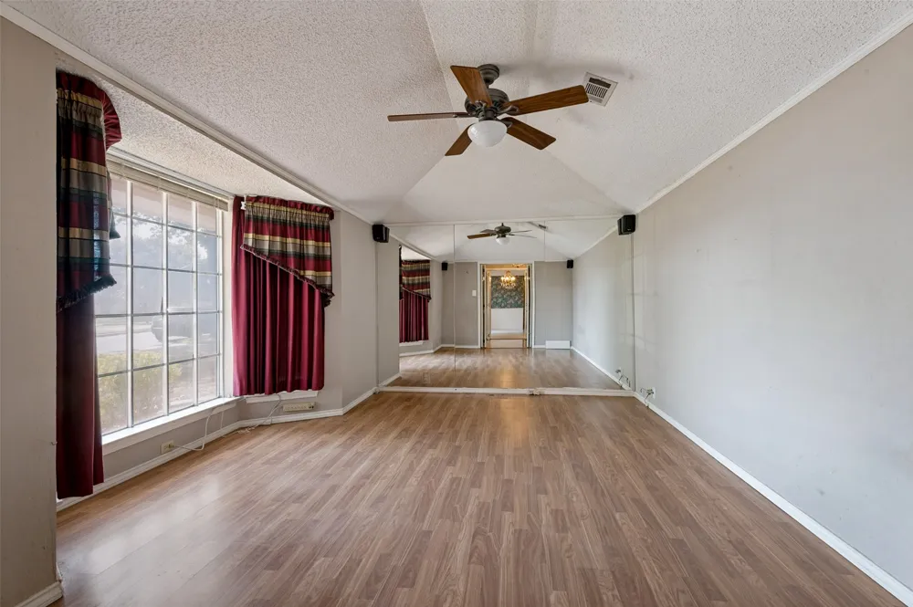 9015 Hunters Glen Trail Fort Worth, TX 76120