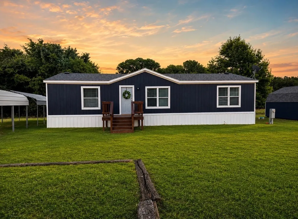 113 Lazy Meadow Court Springtown, TX 76082