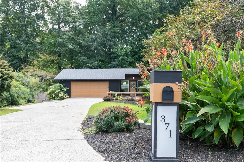 371 Clear Spring Court Marietta, GA 30068