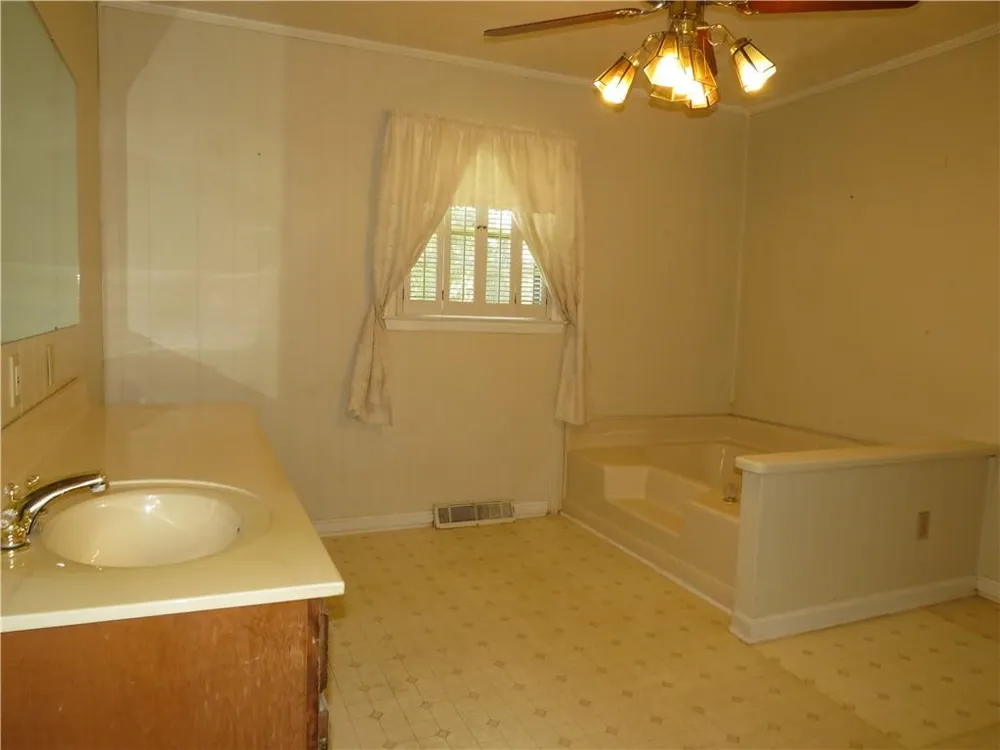30 Rome Rd SW Cave Spring, GA 30124