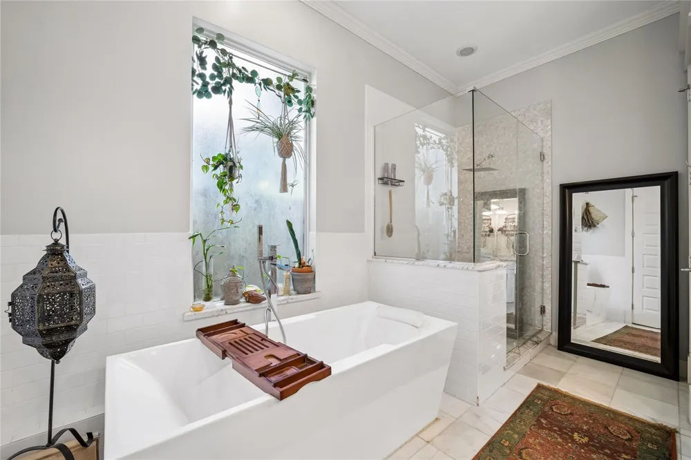 1105 Tabor Street Houston, TX 77009