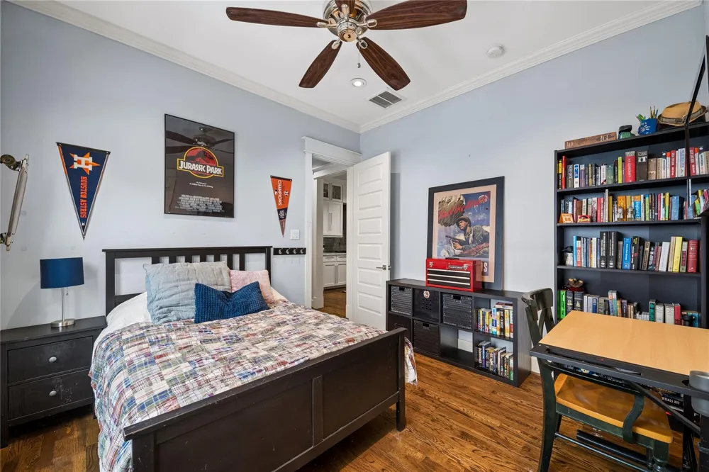 1105 Tabor Street Houston, TX 77009