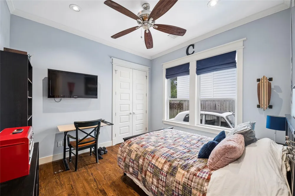 1105 Tabor Street Houston, TX 77009