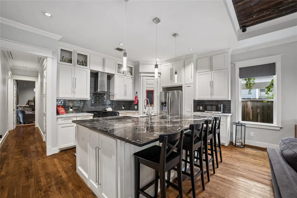 1105 Tabor Street Houston, TX 77009