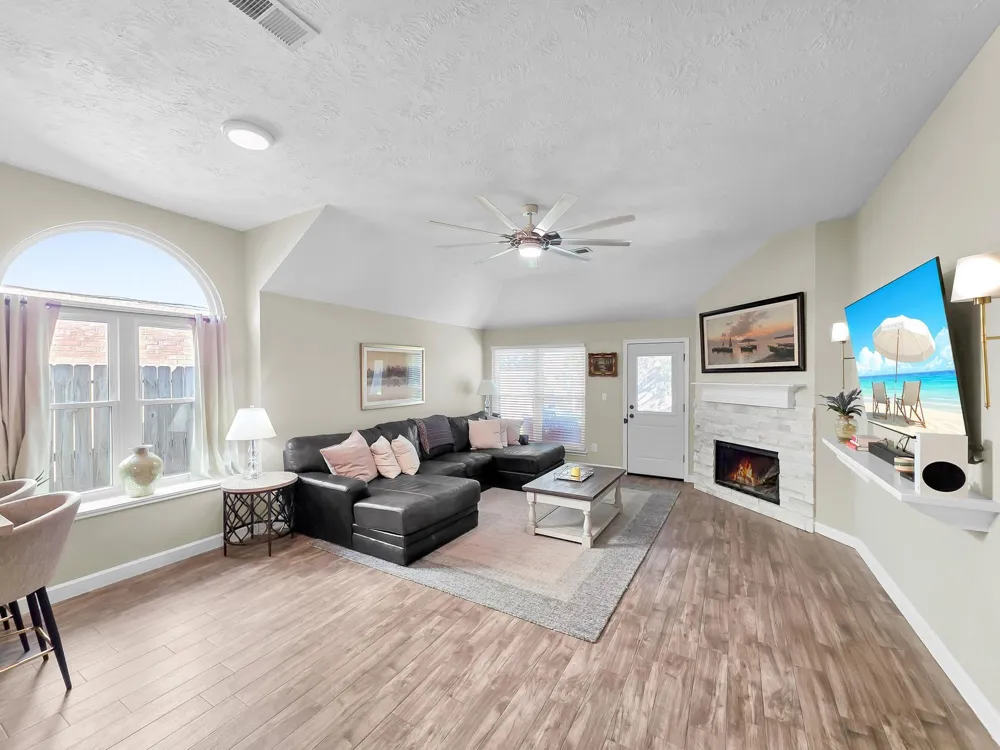 11401 30th Avenue Texas City, TX 77591