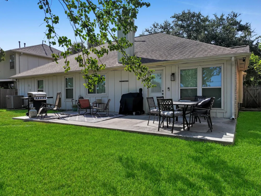 11401 30th Avenue Texas City, TX 77591