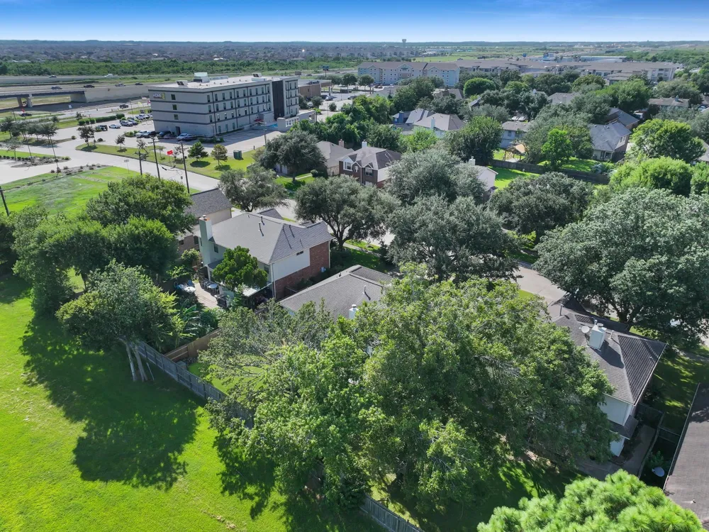 11401 30th Avenue Texas City, TX 77591