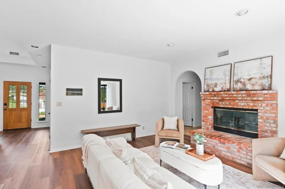 4286 Via De Los Cepillos Bonsall, CA 92003