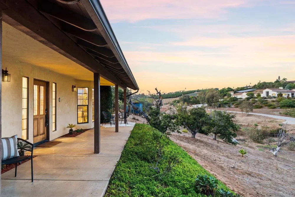 4286 Via De Los Cepillos Bonsall, CA 92003