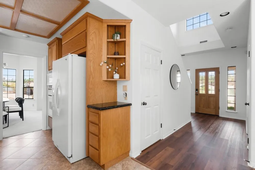 4286 Via De Los Cepillos Bonsall, CA 92003