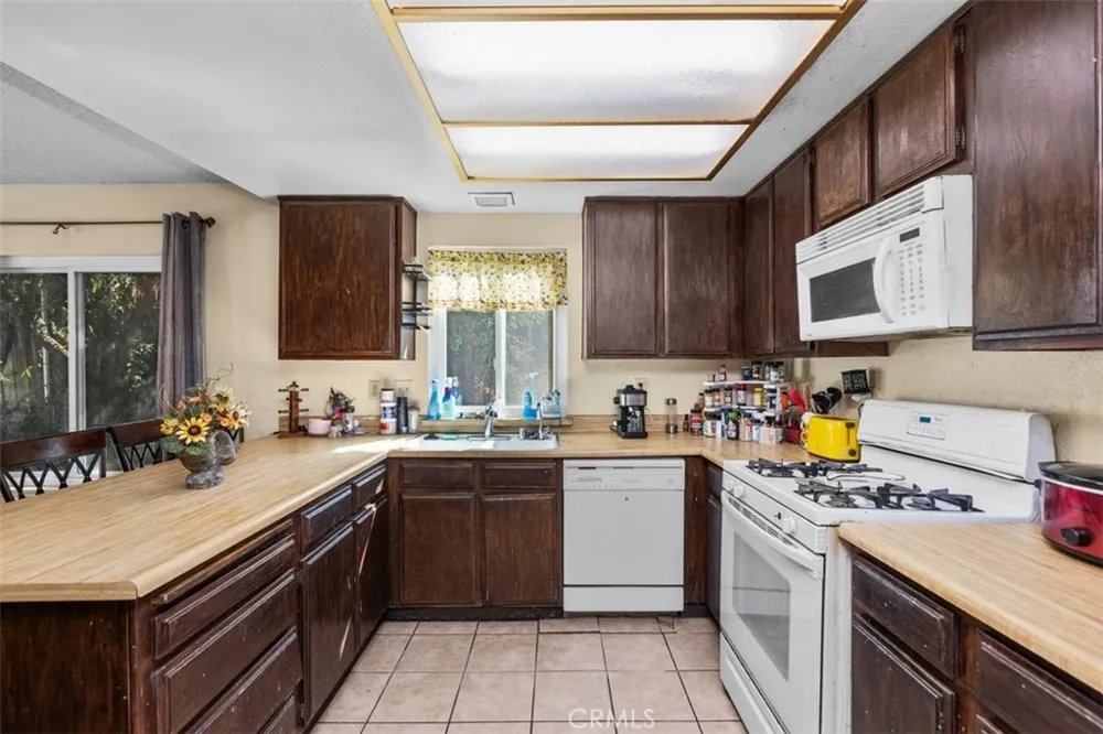 24530 Summerfield Drive Moreno Valley, CA 92557