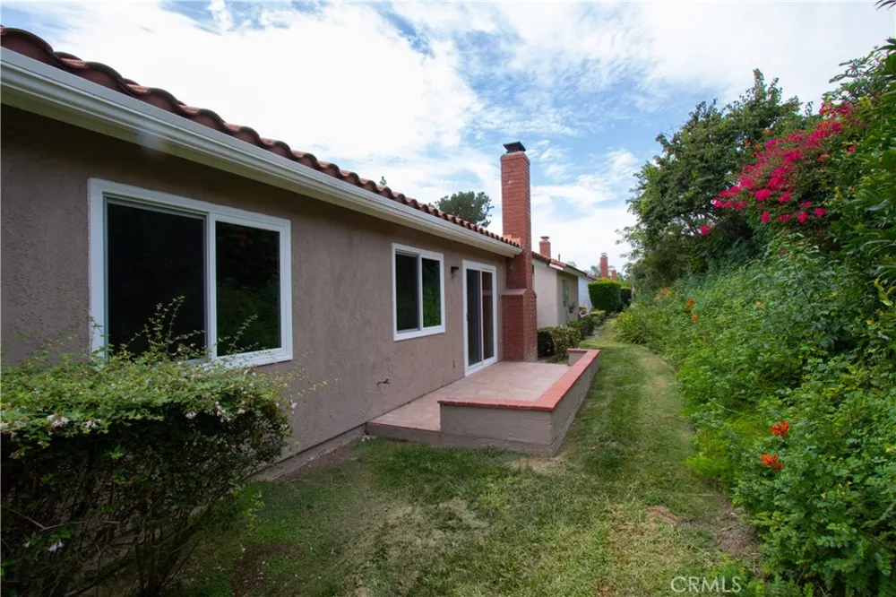 27735 Via Granados Mission Viejo, CA 92692