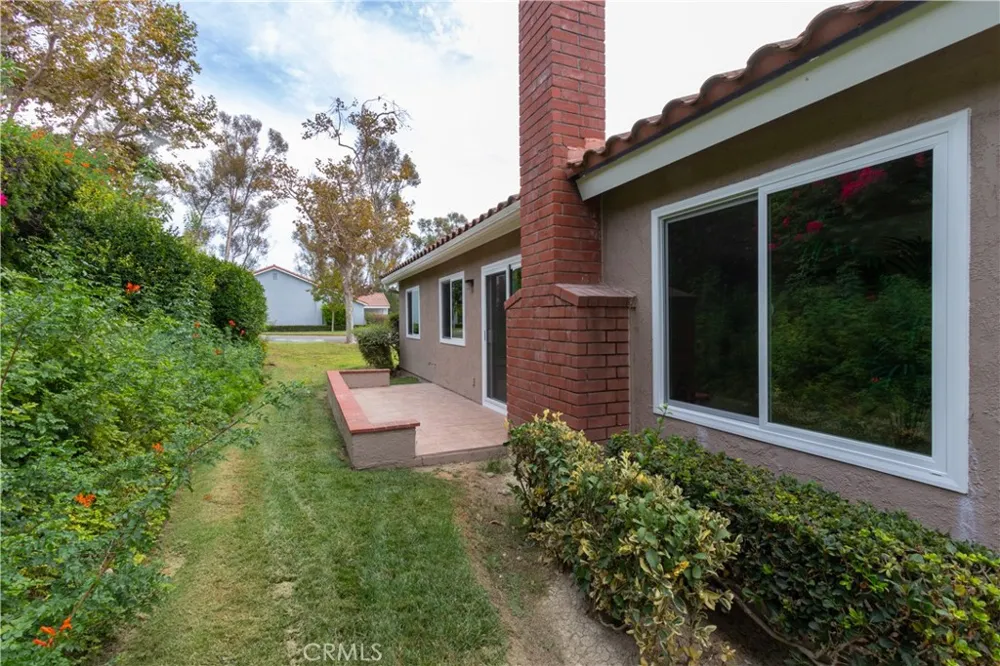 27735 Via Granados Mission Viejo, CA 92692