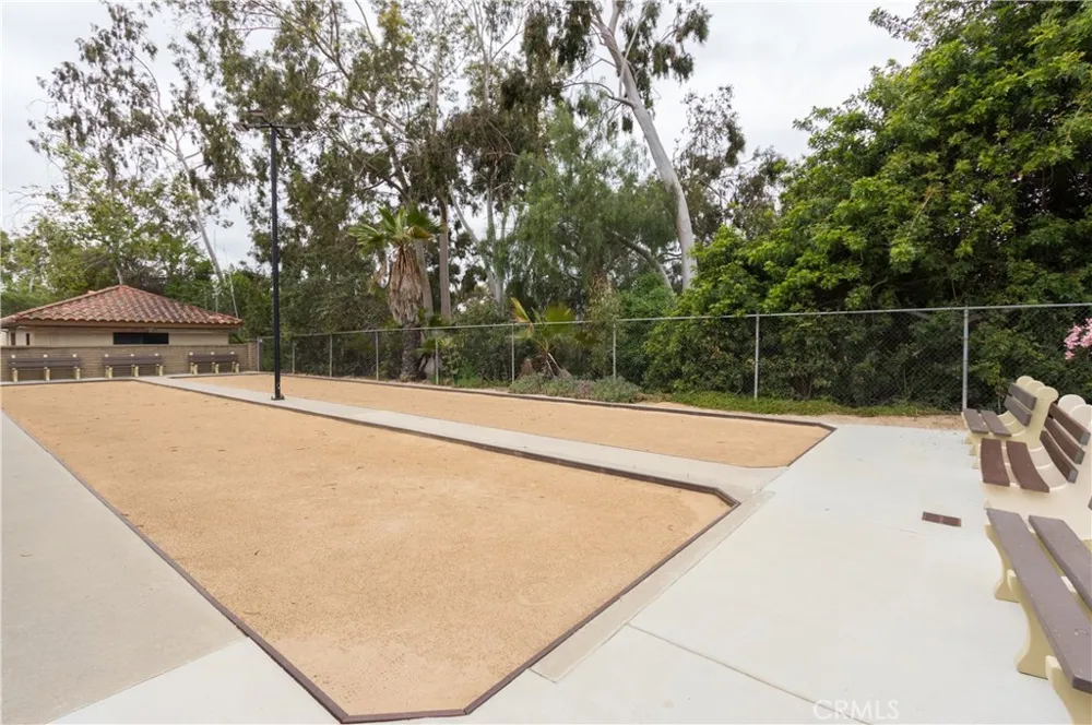 27735 Via Granados Mission Viejo, CA 92692