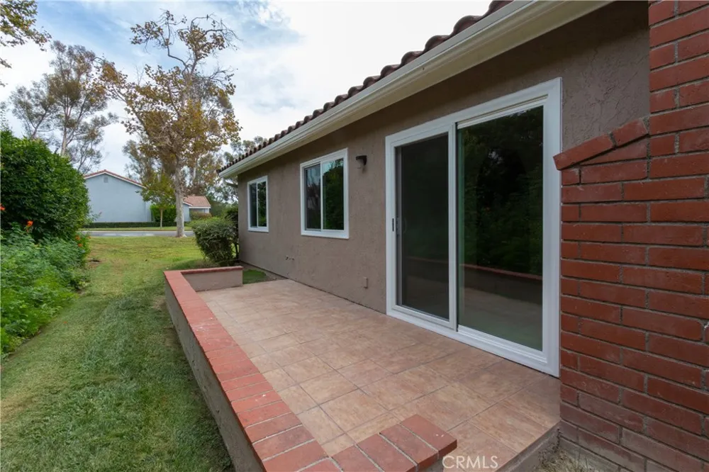 27735 Via Granados Mission Viejo, CA 92692