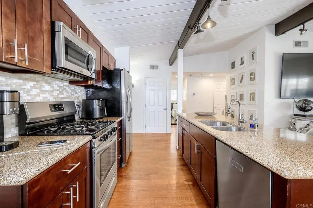 5520 Baja Drive San Diego, CA 92115