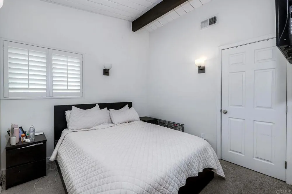 5520 Baja Drive San Diego, CA 92115