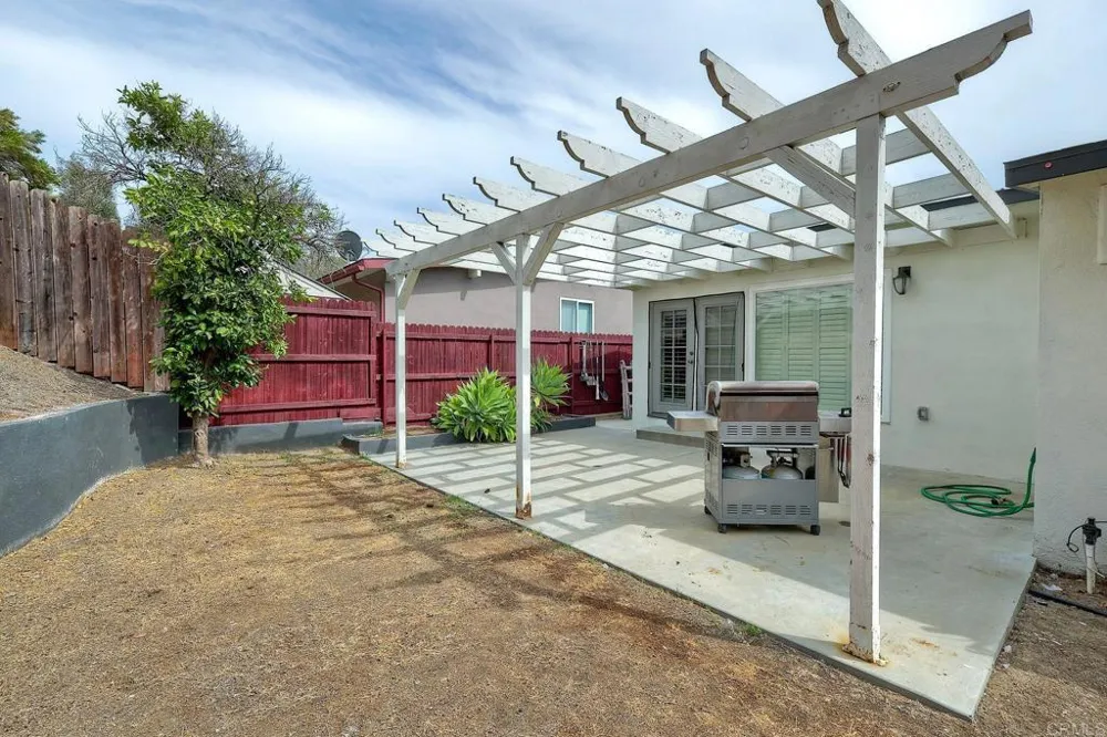 5520 Baja Drive San Diego, CA 92115