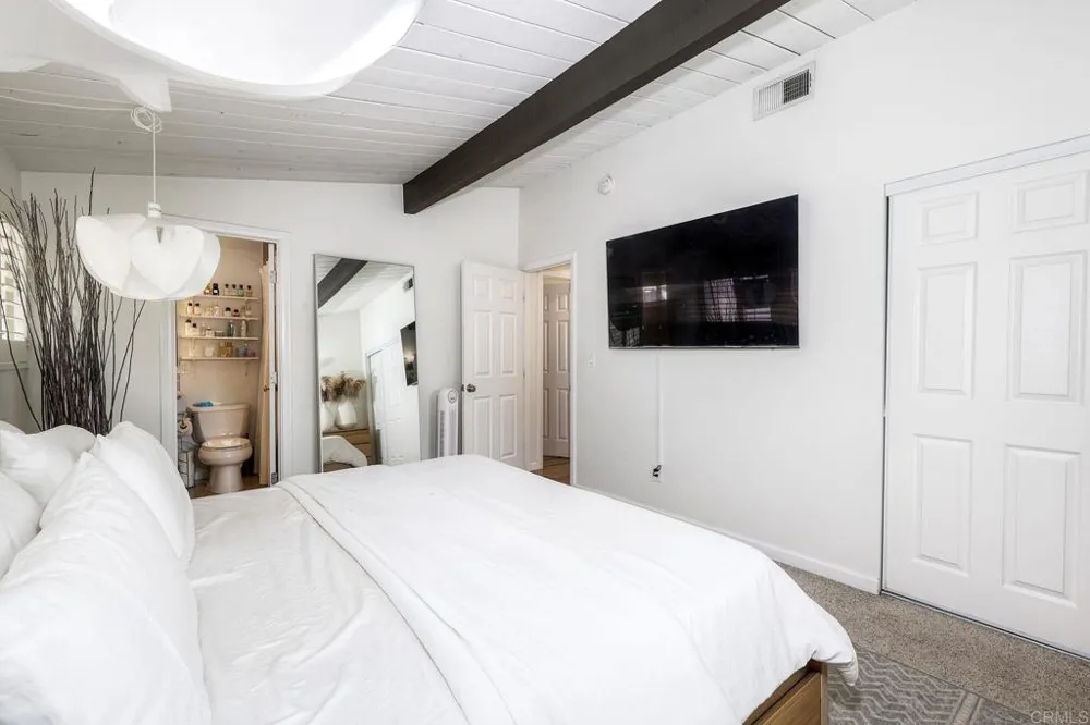5520 Baja Drive San Diego, CA 92115