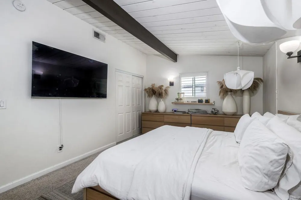 5520 Baja Drive San Diego, CA 92115