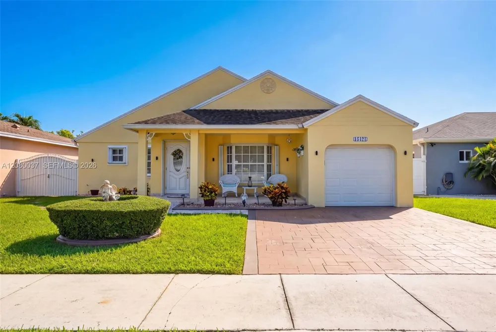 15421 SW 144th Ct Miami, FL 33177