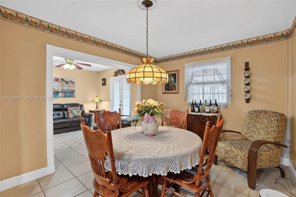15421 SW 144th Ct Miami, FL 33177
