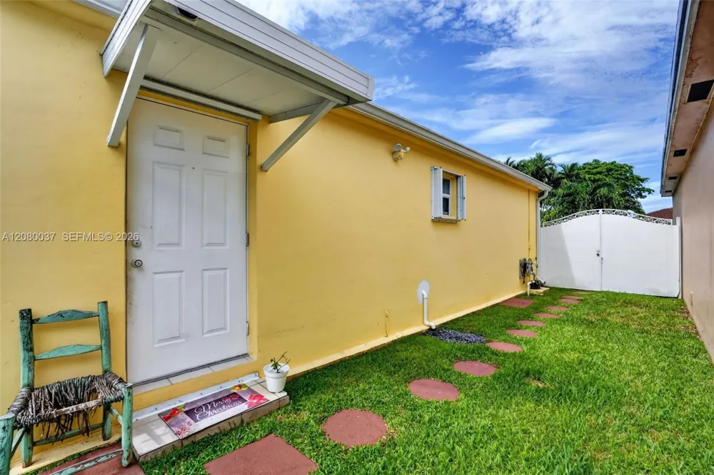 15421 SW 144th Ct Miami, FL 33177
