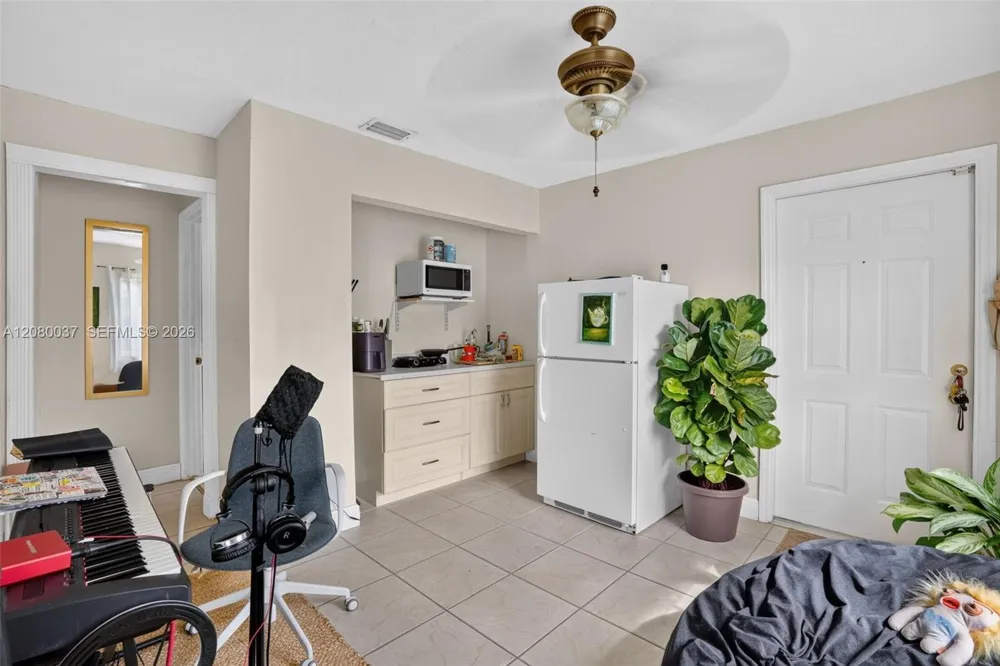 15421 SW 144th Ct Miami, FL 33177
