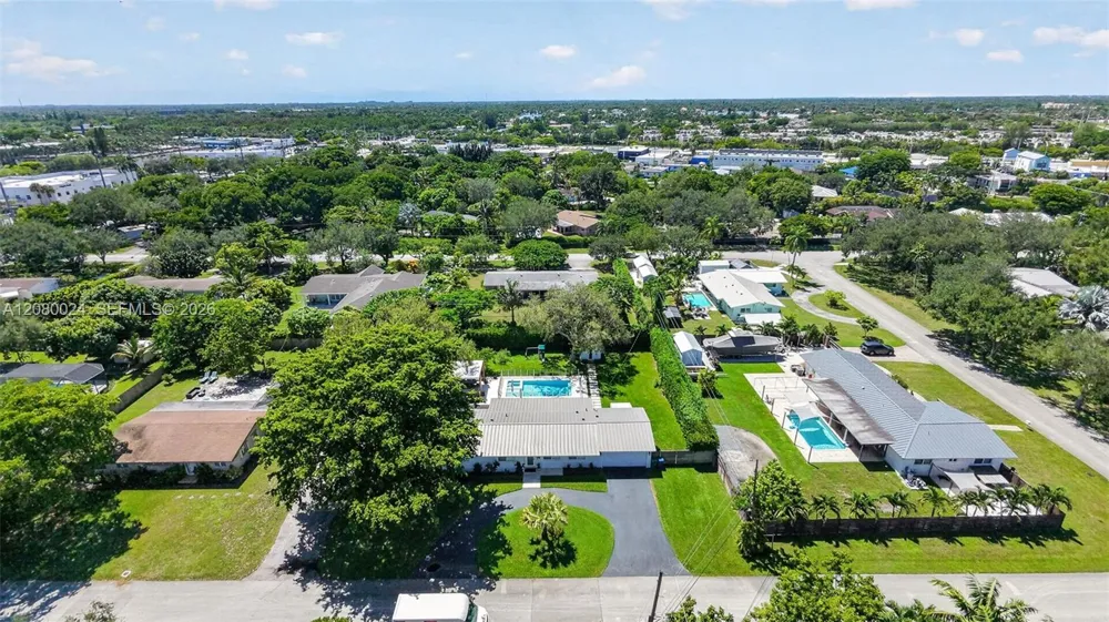 14220 SW 86th Ave Palmetto Bay, FL 33158