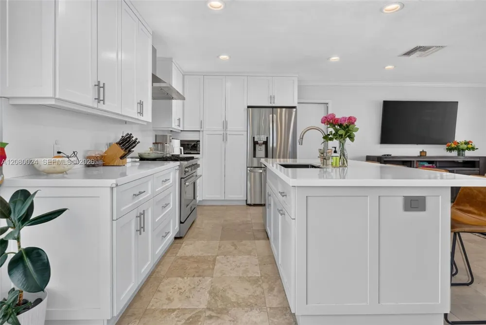 14220 SW 86th Ave Palmetto Bay, FL 33158