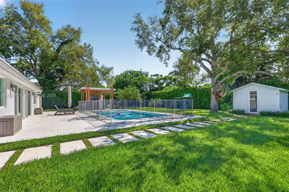 14220 SW 86th Ave Palmetto Bay, FL 33158