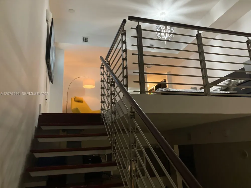 41 SE 5th St #1311 Miami, FL 33131