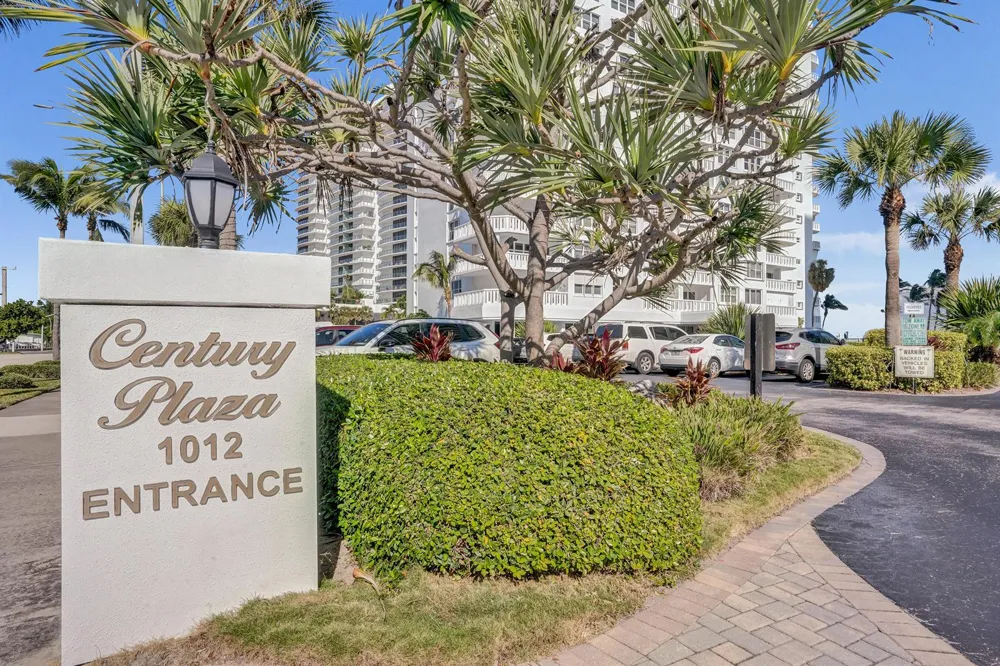 1012 Ocean Boulevard #905 Pompano Beach, FL 33062