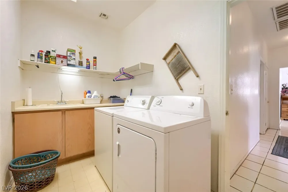7848 Ben Hogan Drive Las Vegas, NV 89149