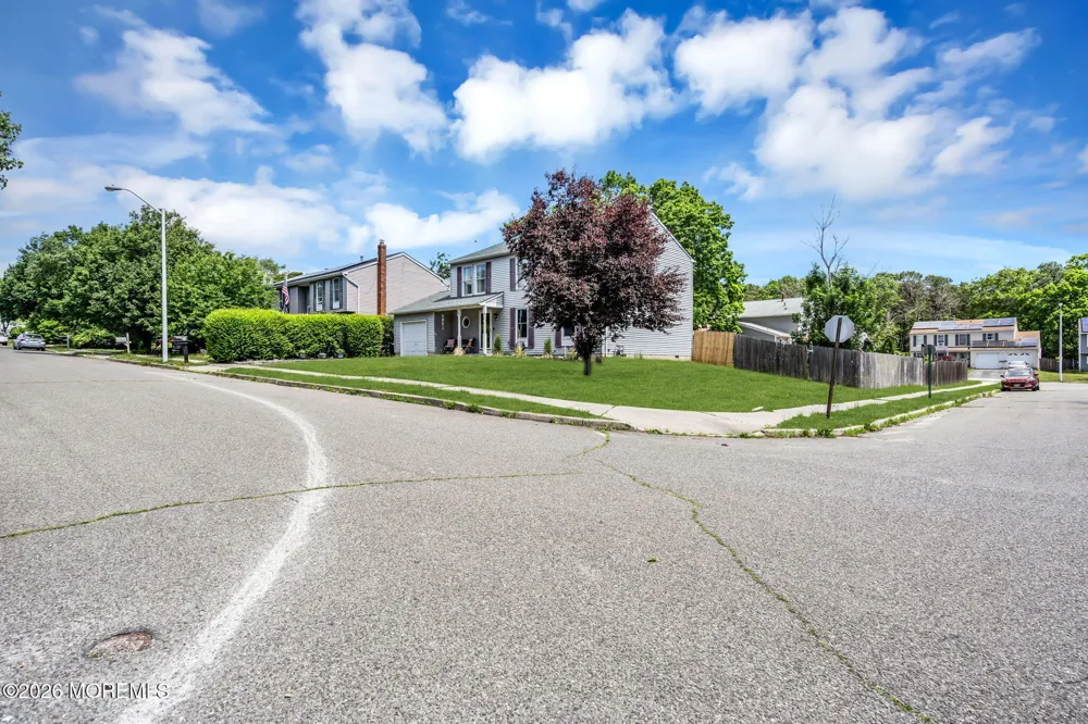 22 Compass Lane Barnegat, NJ 08005
