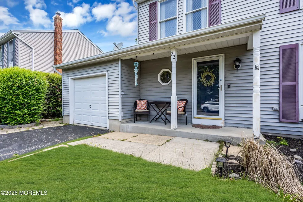 22 Compass Lane Barnegat, NJ 08005