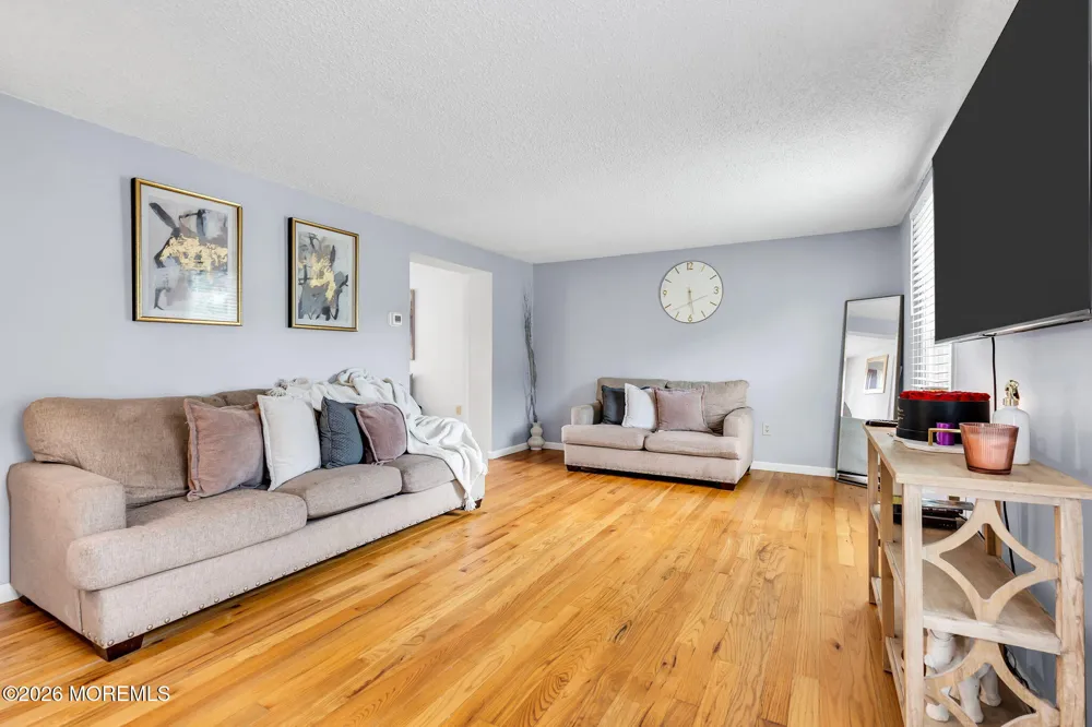 22 Compass Lane Barnegat, NJ 08005