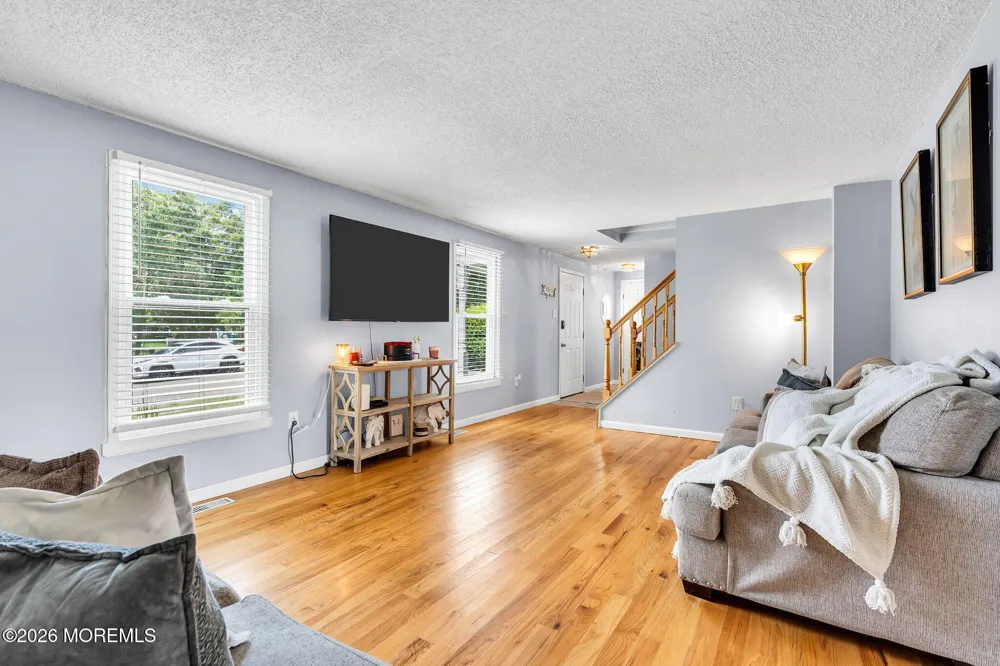 22 Compass Lane Barnegat, NJ 08005