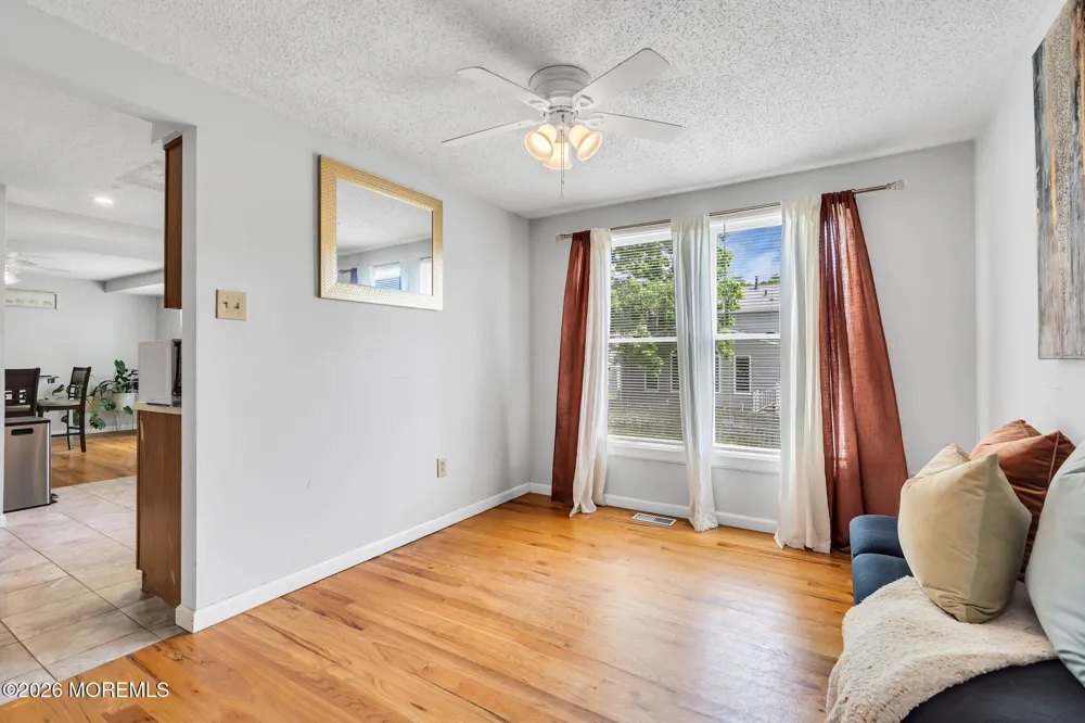 22 Compass Lane Barnegat, NJ 08005