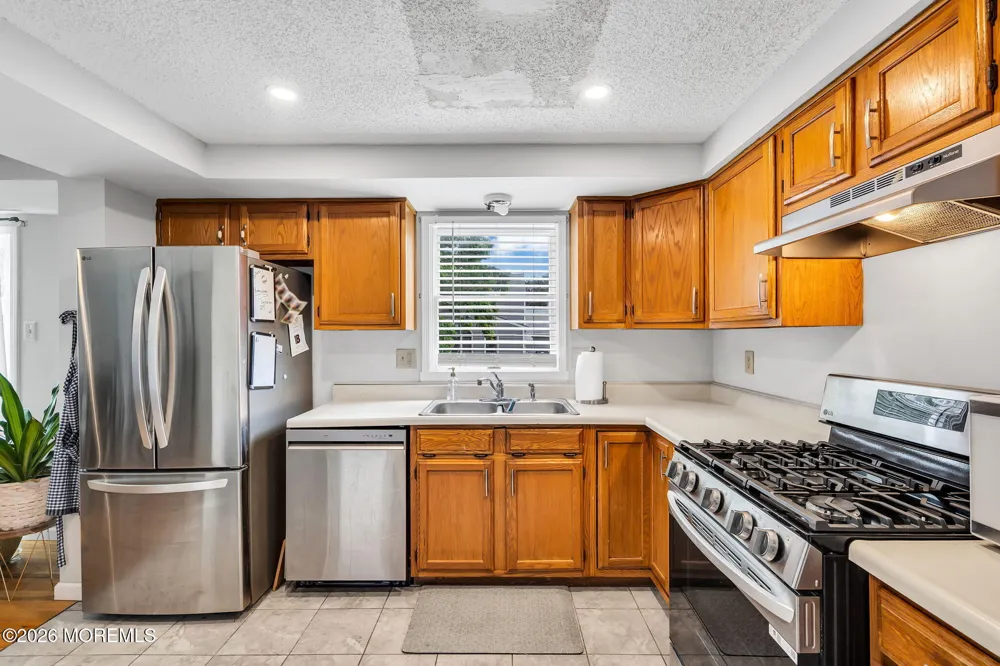 22 Compass Lane Barnegat, NJ 08005