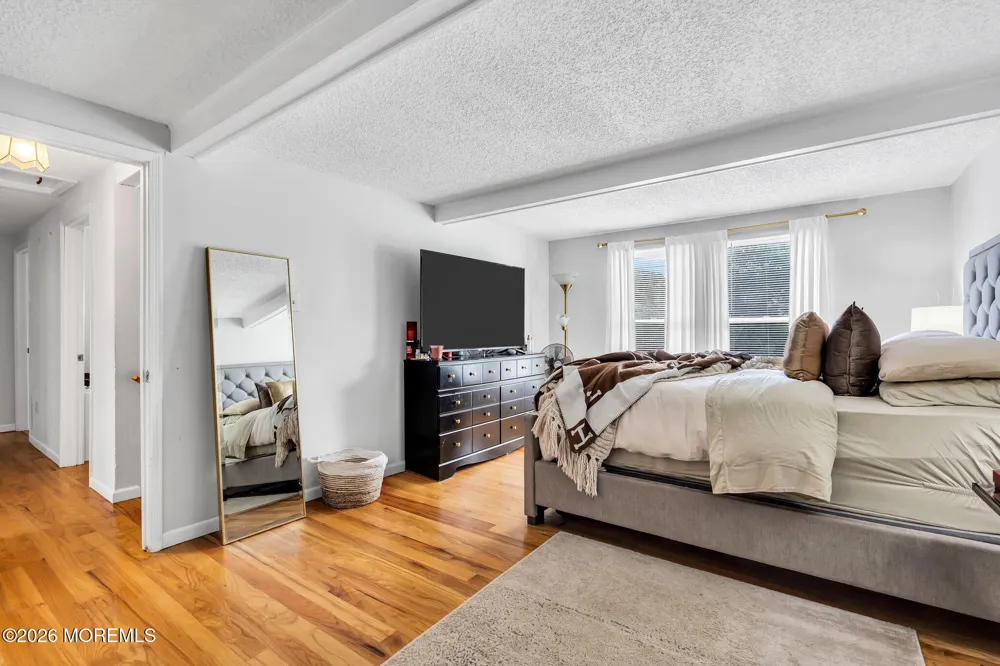 22 Compass Lane Barnegat, NJ 08005